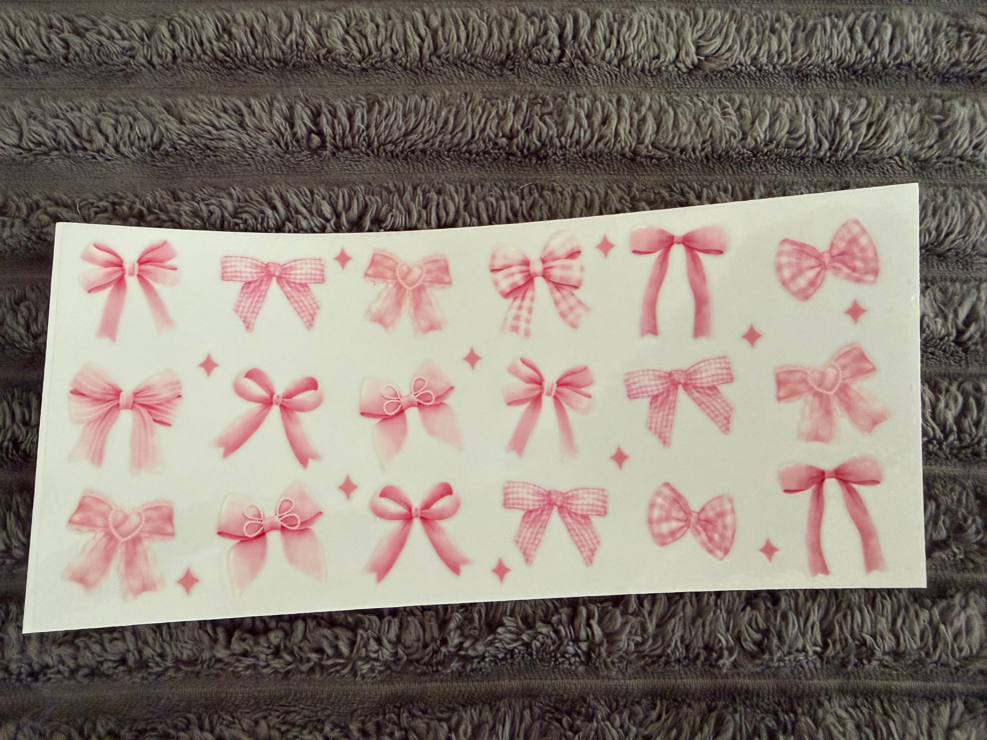 pink bows